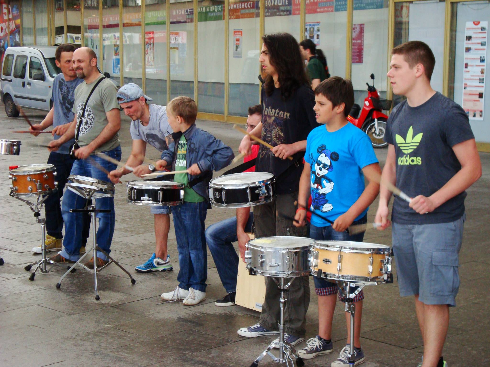 Bubnjari za poplavljena područja
