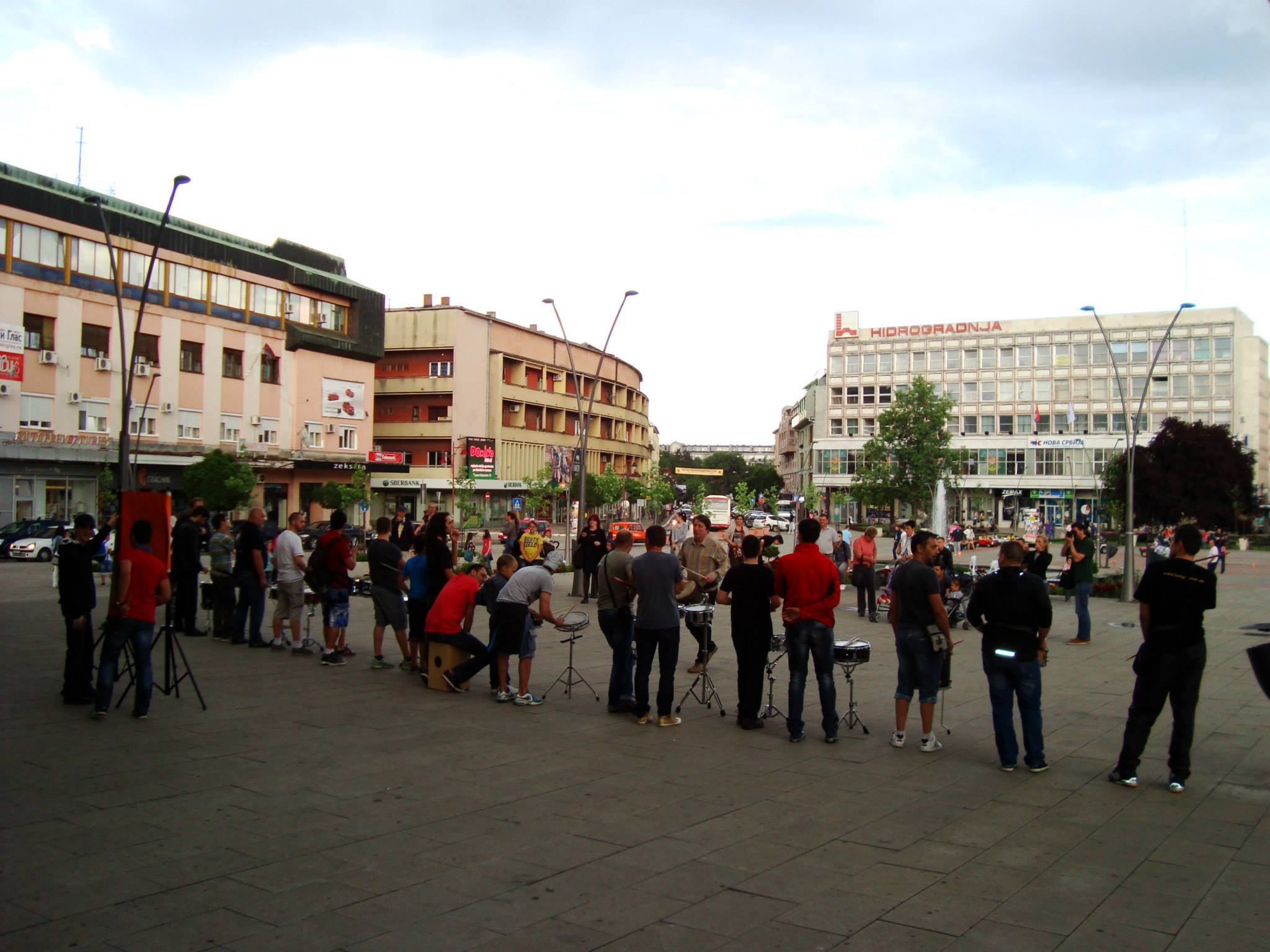 Bubnjari za poplavljena područja