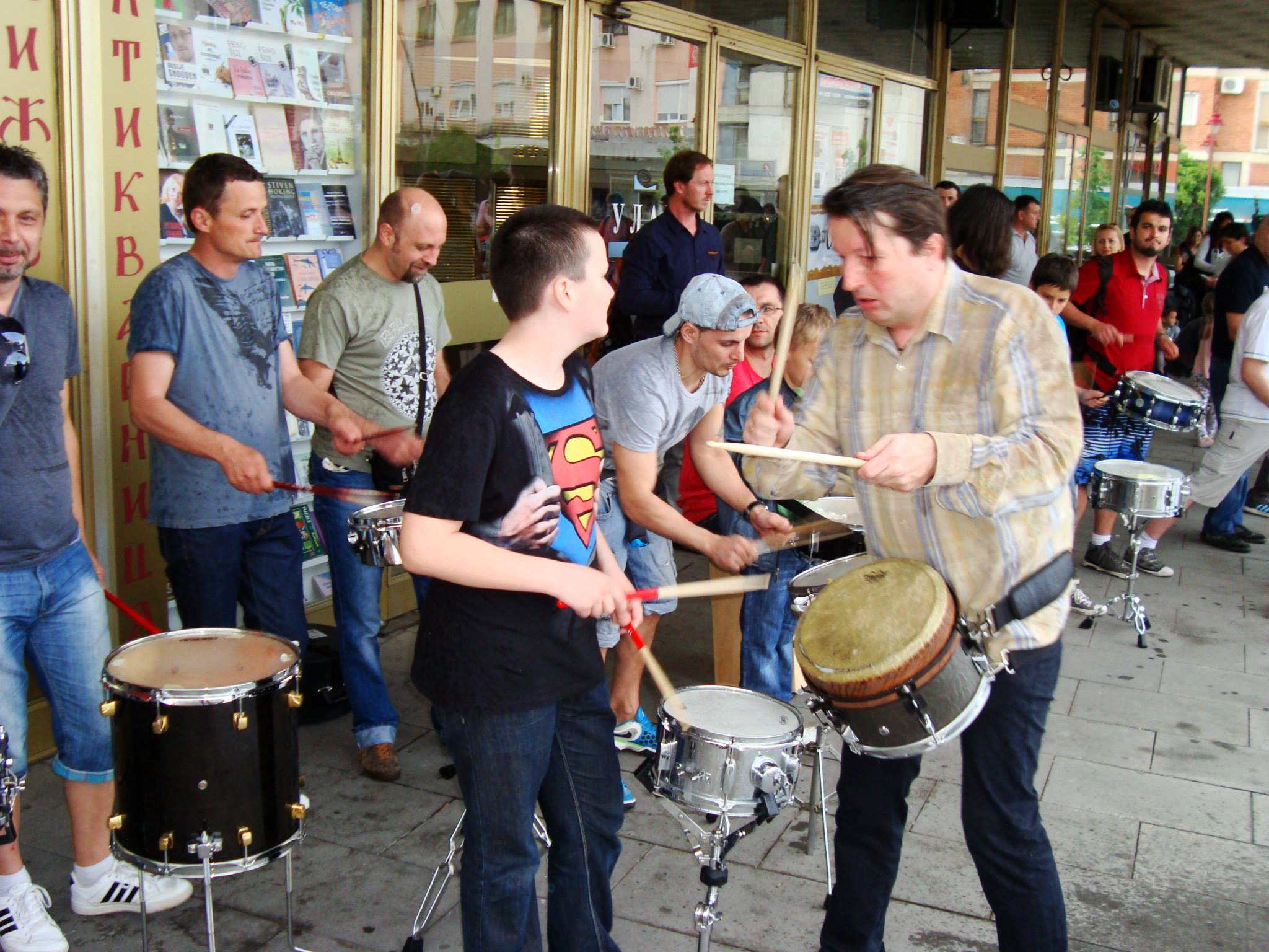 Bubnjari za poplavljena područja