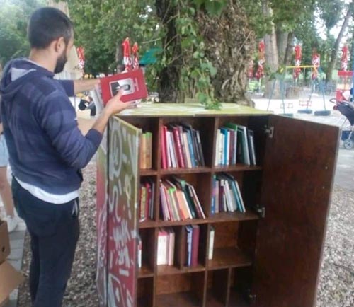 biblioteka nagradskoj plazi