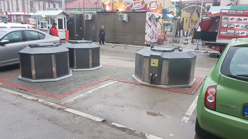 JKP Komunalac Čačak - podzemni kontejner u Skadarskoj JKP Komunalac Čačak - podzemni kontejner u Skadarskoj
