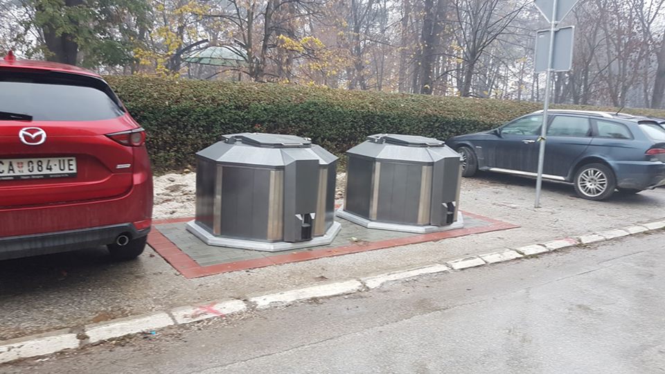JKP Komunalac Čačak - podzemni kontejner u Veselina Milekića JKP Komunalac Čačak - podzemni kontejner u Veselina Milekića