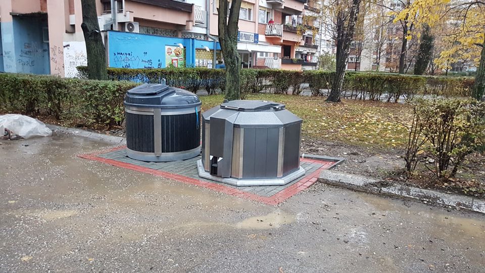 JKP Komunalac Čačak - podzemni kontejner u Svetozara Markovića JKP Komunalac Čačak - podzemni kontejner u Svetozara Markovića